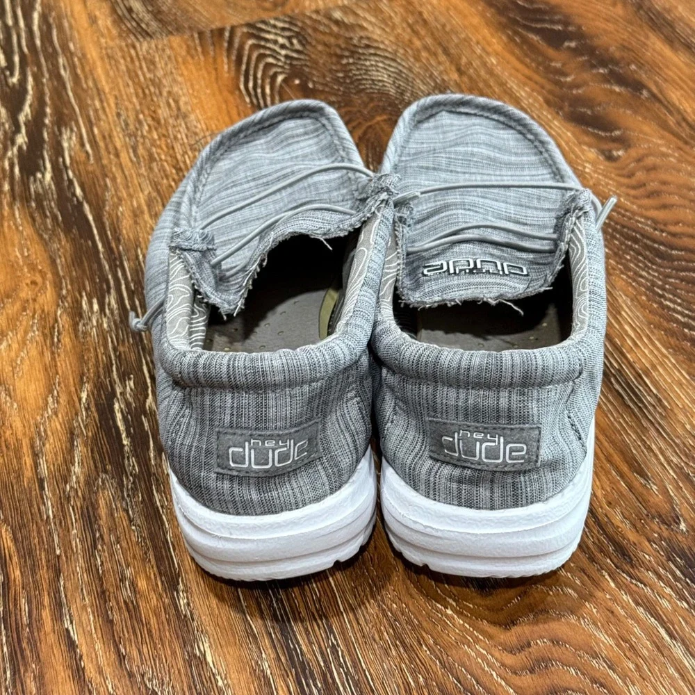 Hey Dude Wally Youth Linen Stone Grey Slip On Loafers Shoes 130130704 Size 5Y 6L